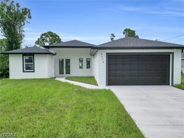 $1,900 | 2614 19th Street West, Lehigh Acres, FL 33971