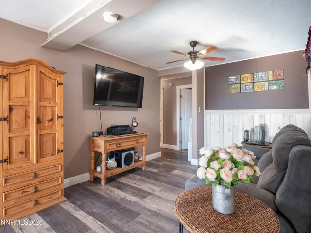 $375,000 | 136 Palmer Way, Topaz, CA 96133