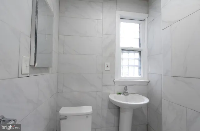 $135,000 | 803 Mary Street, Chester, PA 19013