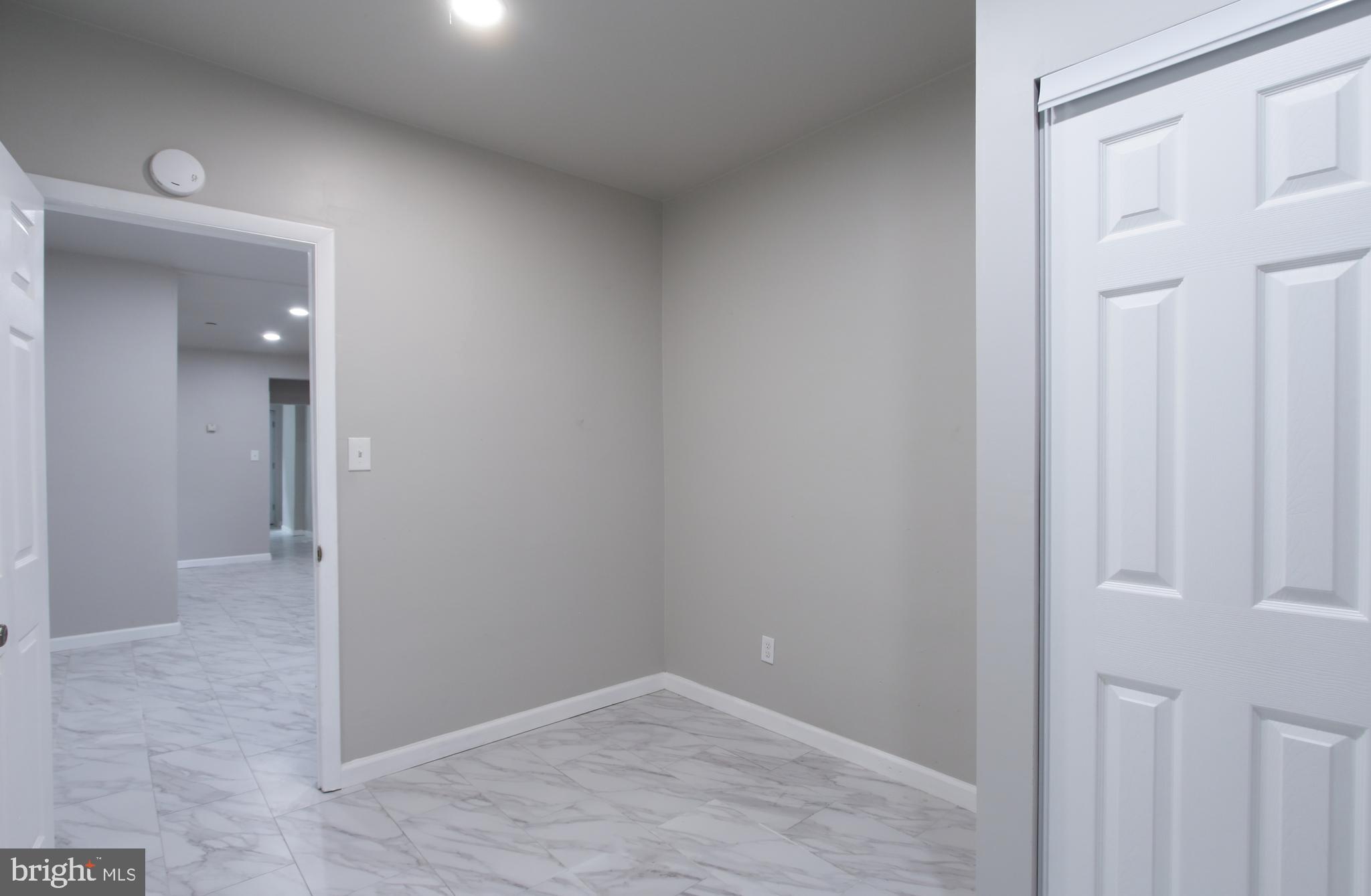 803 Mary Street Chester, PA 19013 - Photo 7 of 29