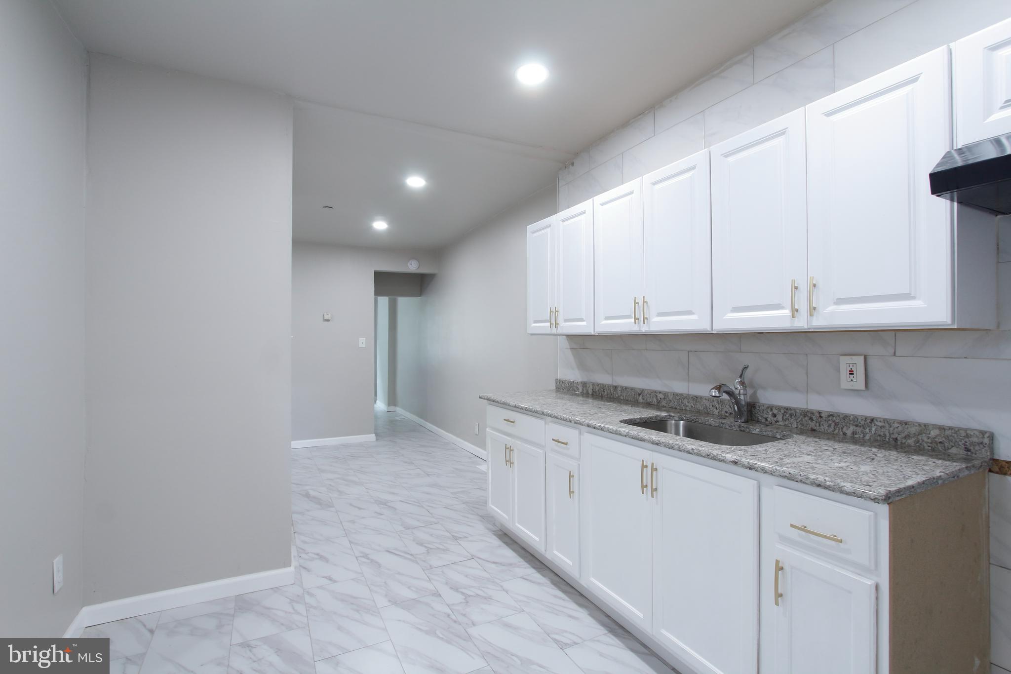 803 Mary Street Chester, PA 19013 - Photo 10 of 29