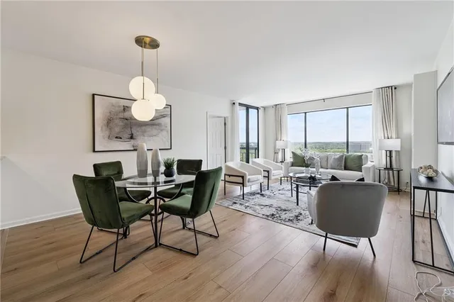 $384,900 | 3481 Lakeside Drive Northeast, Unit 2302, Atlanta, GA 30326