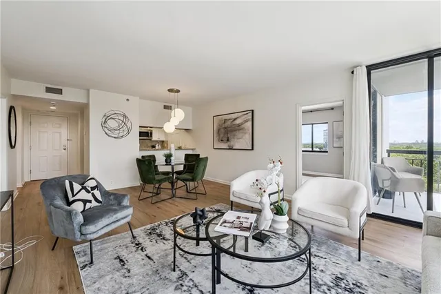 $384,900 | 3481 Lakeside Drive Northeast, Unit 2302, Atlanta, GA 30326