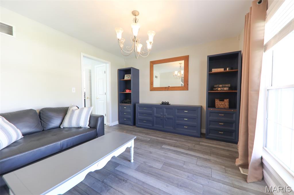 3228 Cloverridge Lane Belleville, IL 62221 - Photo 14 of 24