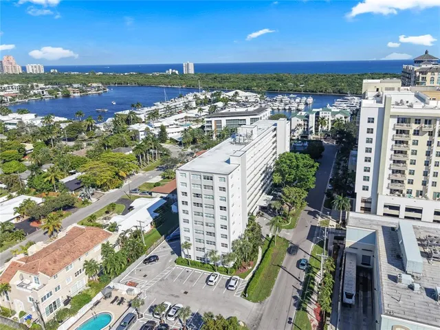 $184,900 | 2555 Northeast 11th Street, Unit 804, Fort Lauderdale, FL 33304