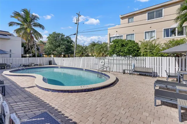 $184,900 | 2555 Northeast 11th Street, Unit 804, Fort Lauderdale, FL 33304