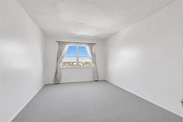 $184,900 | 2555 Northeast 11th Street, Unit 804, Fort Lauderdale, FL 33304