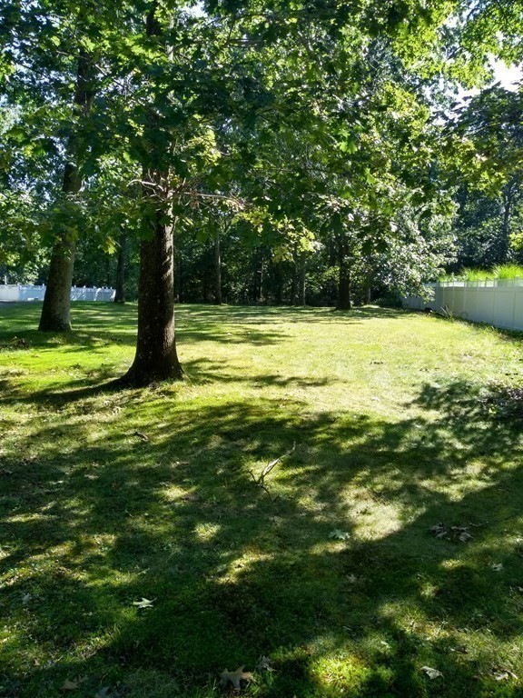 85 Tucker Road New Braintree, MA 01531 - Photo 29 of 32 Gallery Image 29