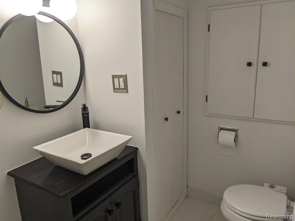 308 North Hill Circle Rochester, MI 48307 - Photo 25 of 30 Gallery Image 25