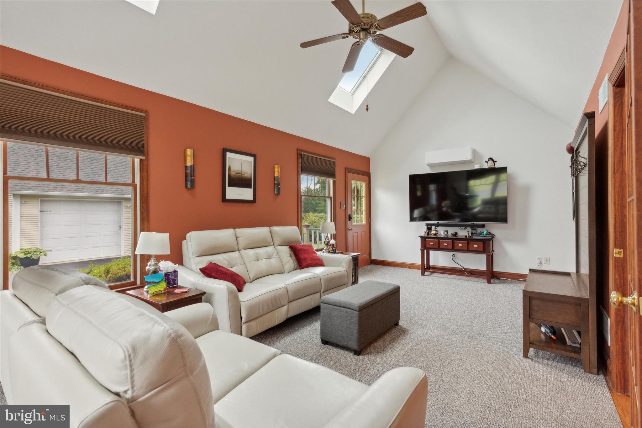 51 Homestead Road Kintnersville, PA 18930 - Photo 3 of 53 Gallery Image 3