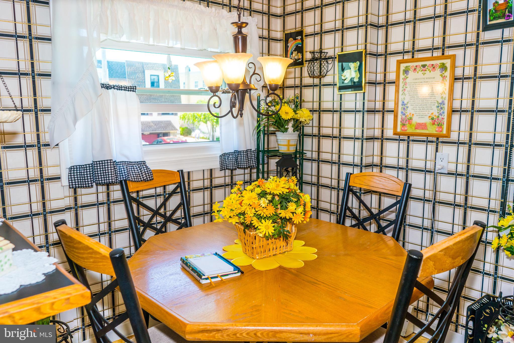 2814 Chase Road Philadelphia, PA 19152 - Photo 11 of 33 Gallery Image 11