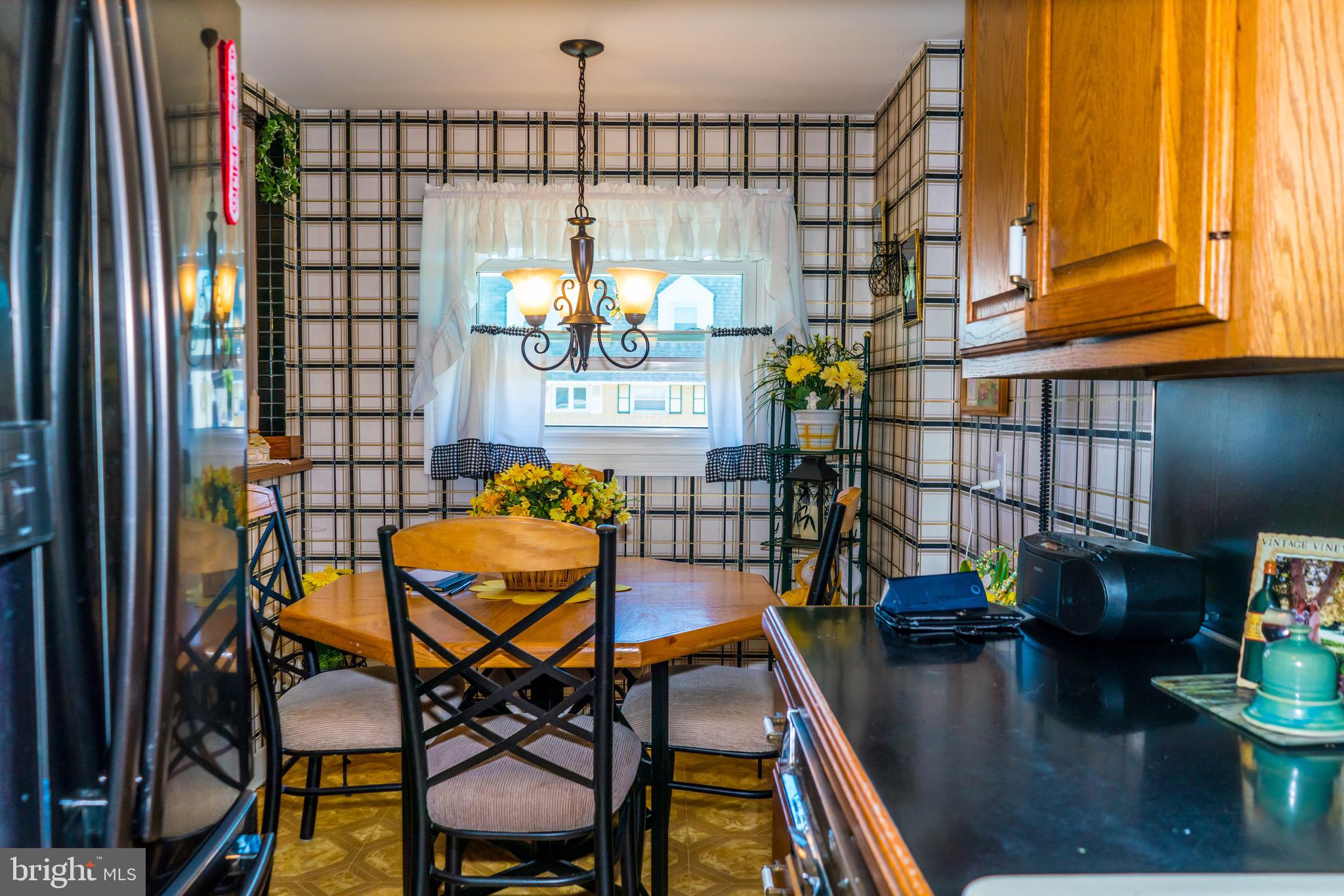 2814 Chase Road Philadelphia, PA 19152 - Photo 14 of 33 Gallery Image 14