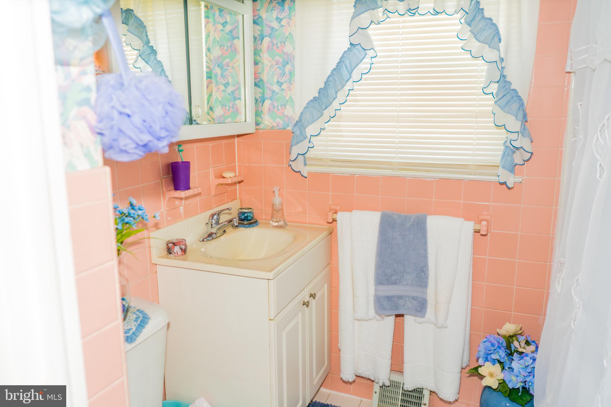 2814 Chase Road Philadelphia, PA 19152 - Photo 22 of 33 Gallery Image 22