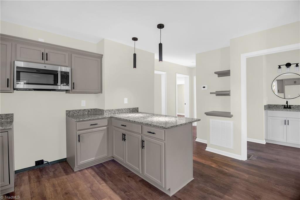 705 Mountain Road Asheboro, NC 27205 - Photo 11 of 30