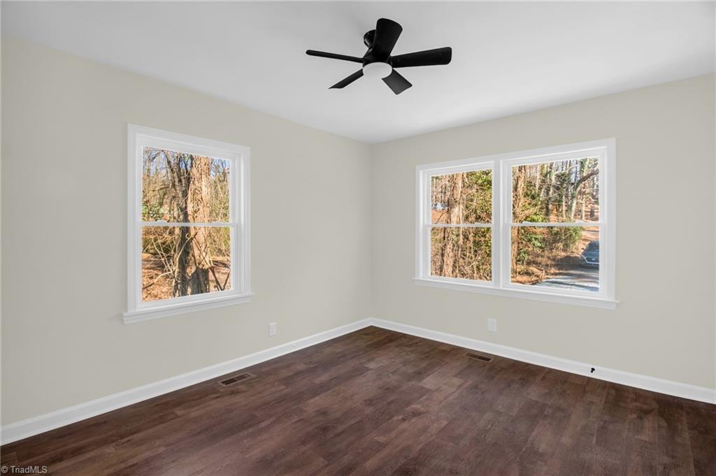 705 Mountain Road Asheboro, NC 27205 - Photo 4 of 30