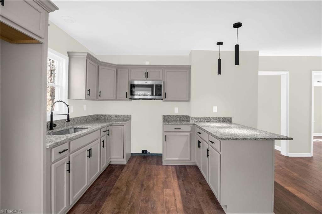 705 Mountain Road Asheboro, NC 27205 - Photo 10 of 30