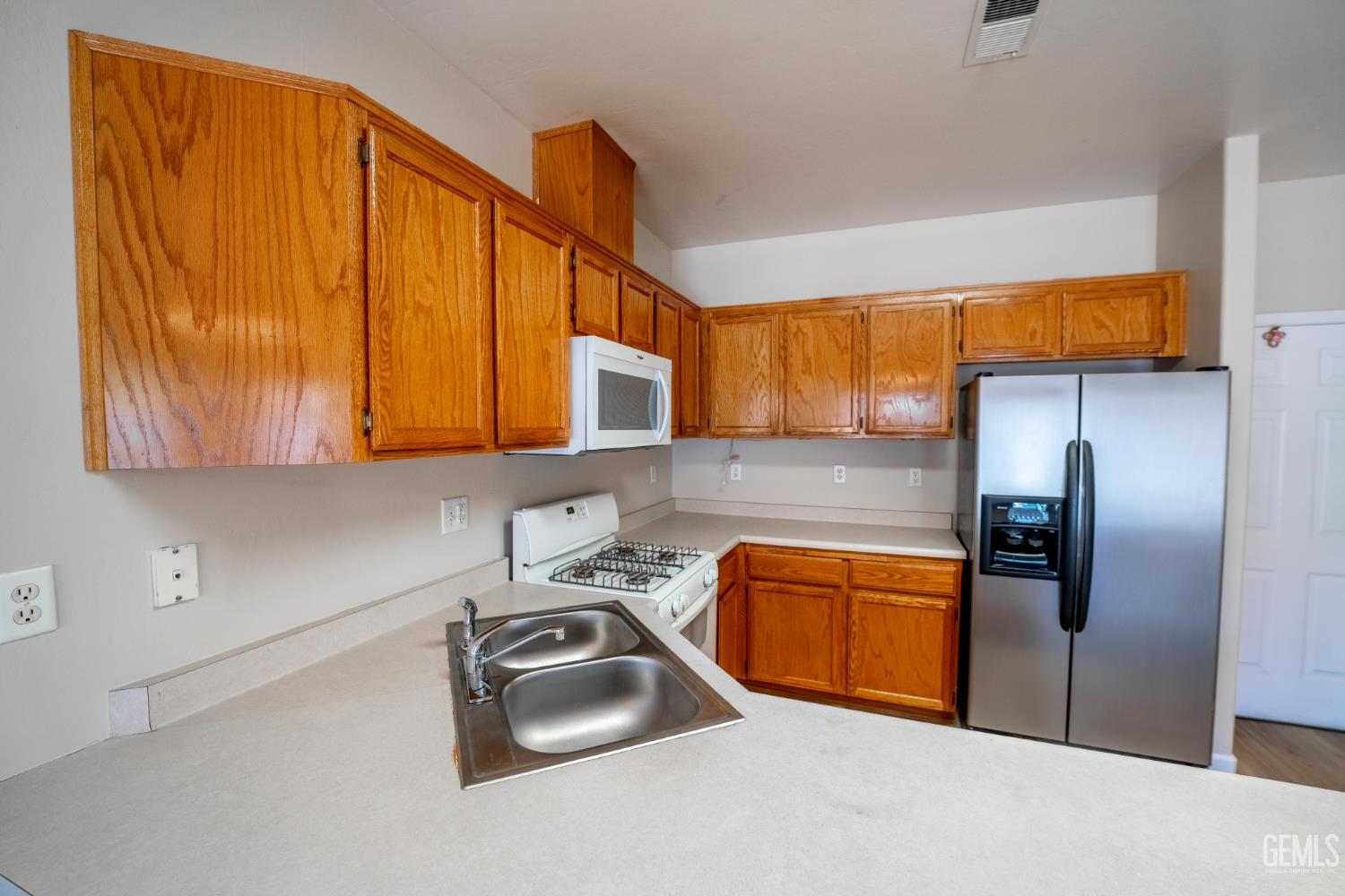 Undisclosed Address Bakersfield, CA 93307 - Photo 33 of 43