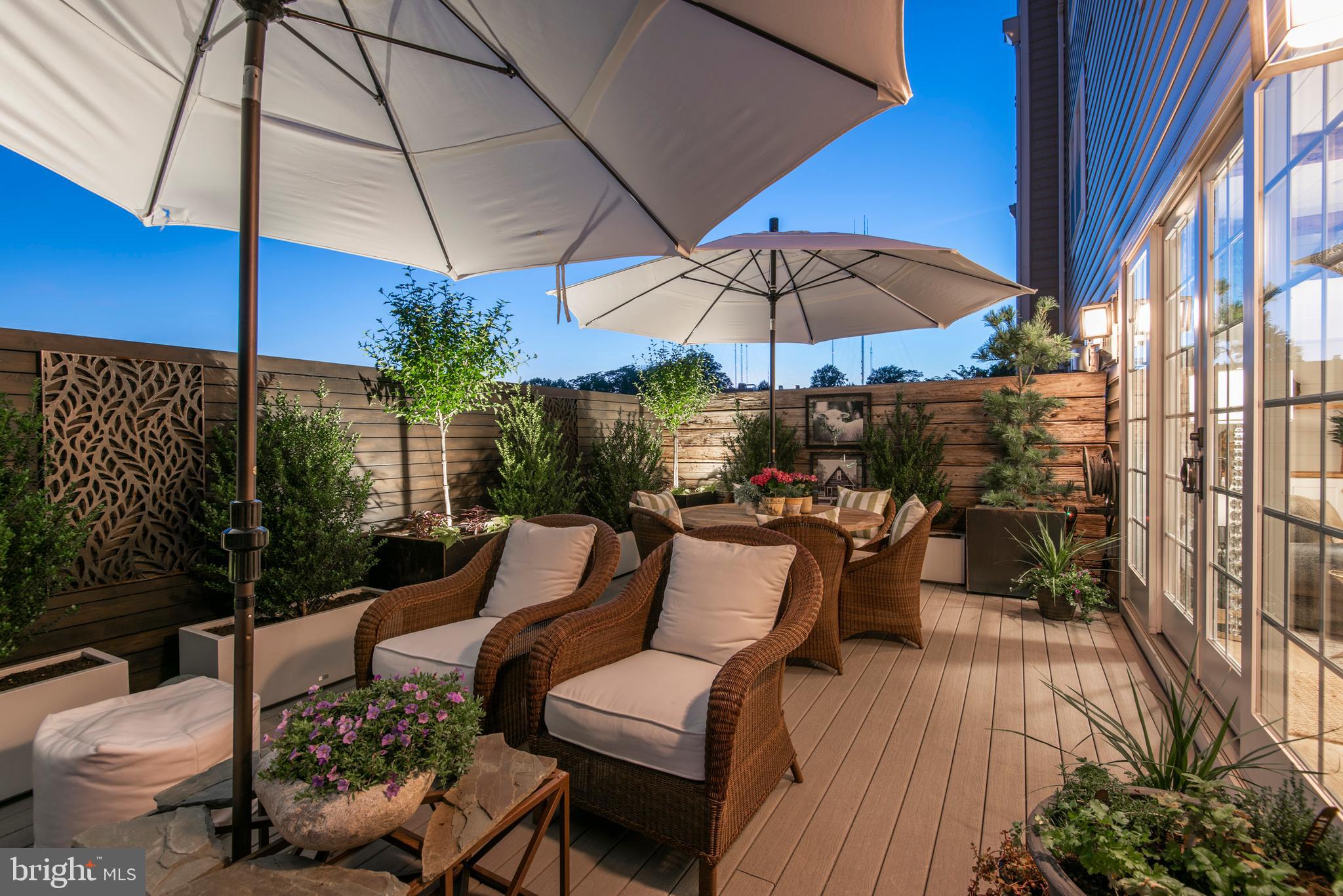 4726 Cross Street Philadelphia, PA 19128 - Photo 21 of 49 Deck at dusk