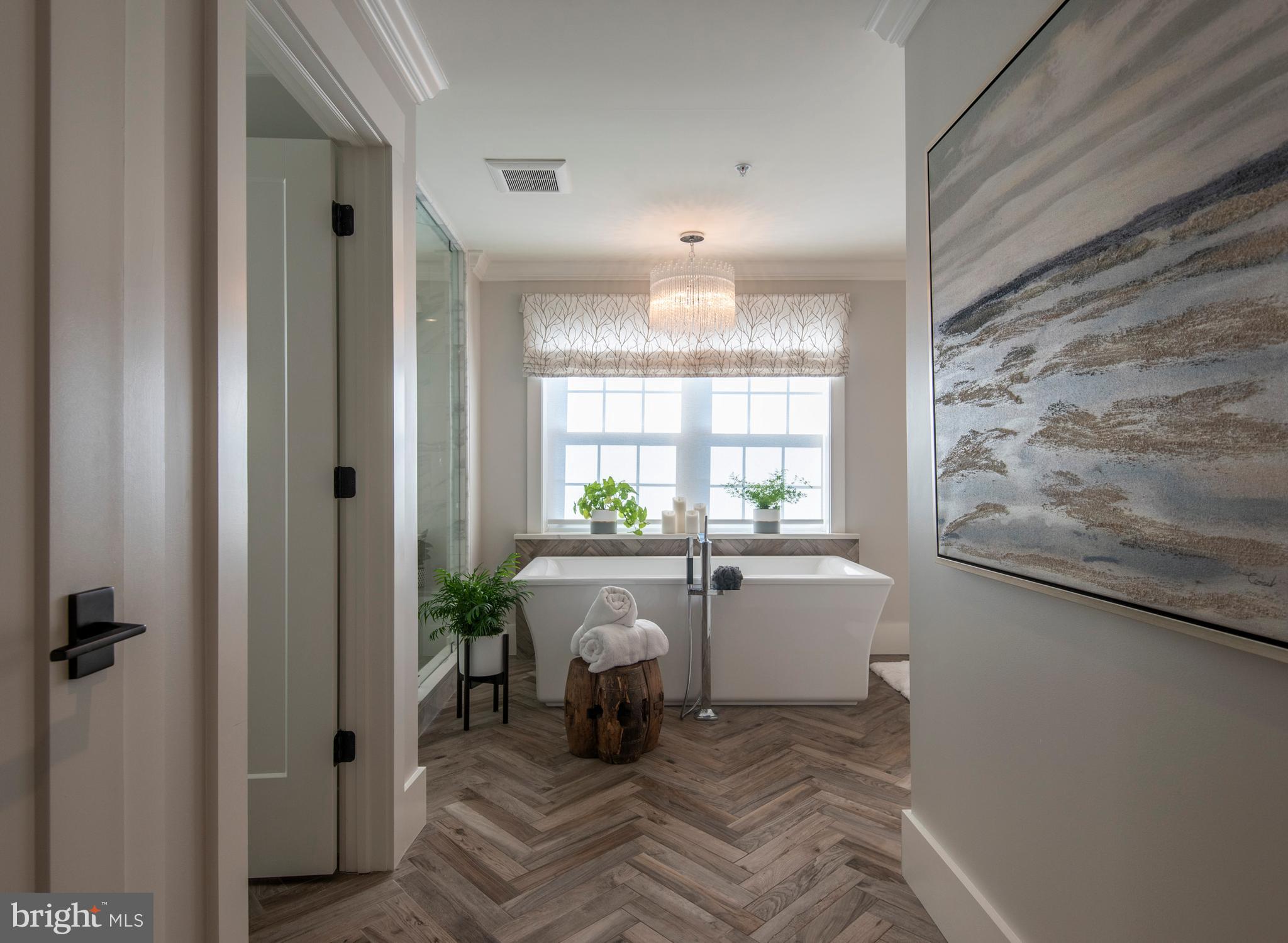 4726 Cross Street Philadelphia, PA 19128 - Photo 24 of 49 Master Bathroom