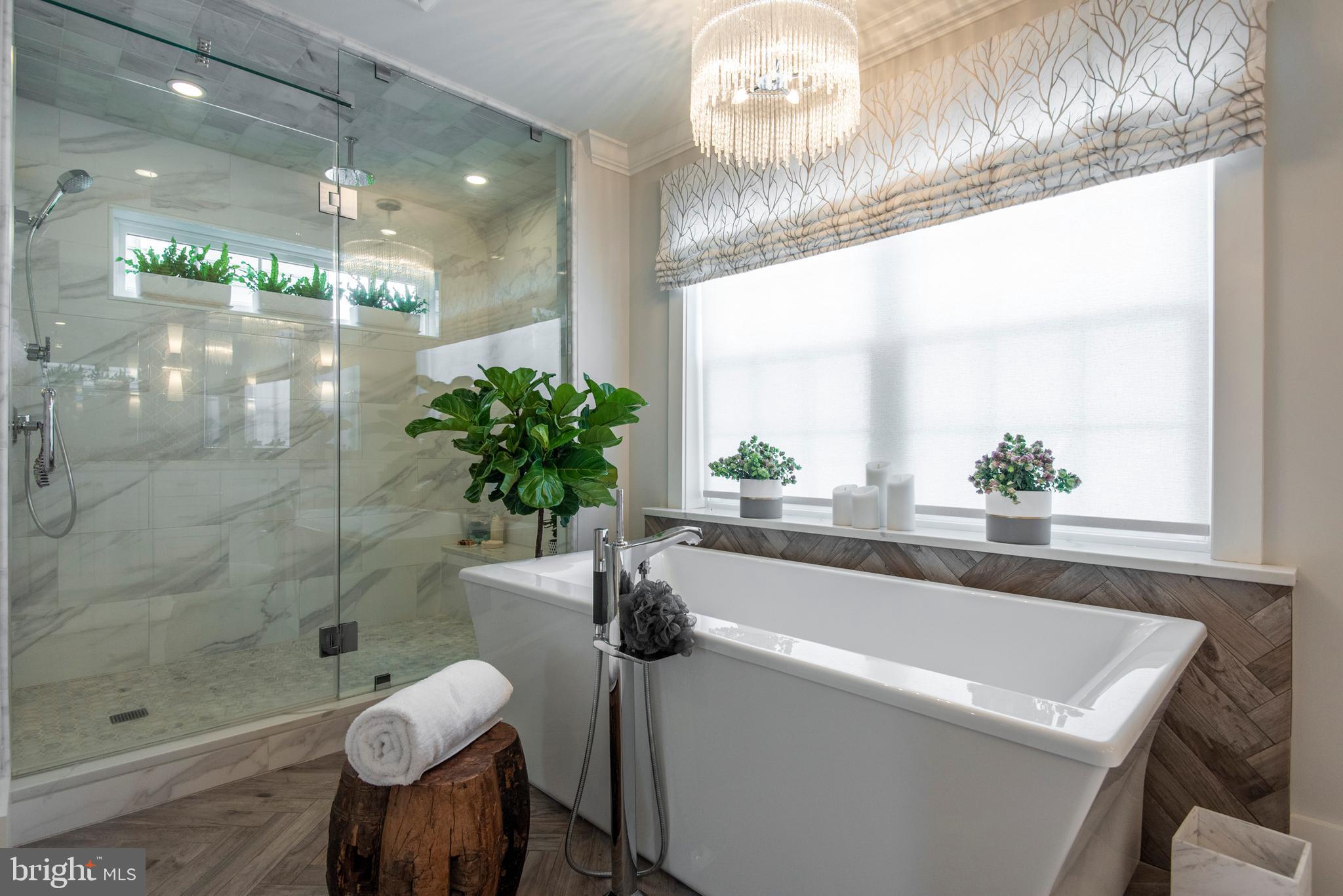 4726 Cross Street Philadelphia, PA 19128 - Photo 27 of 49 Master Bathroom