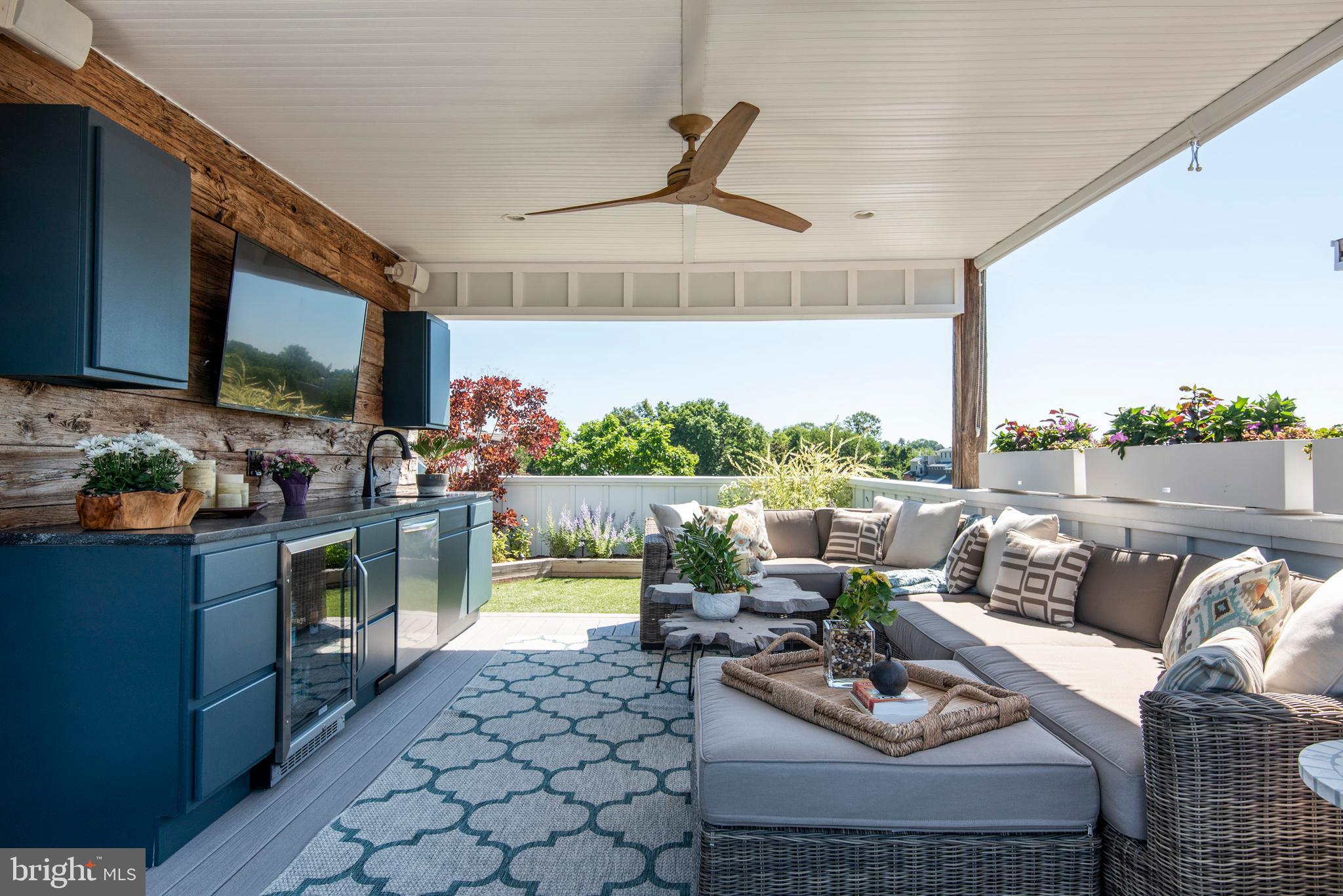 4726 Cross Street Philadelphia, PA 19128 - Photo 36 of 49 Rooftop Deck