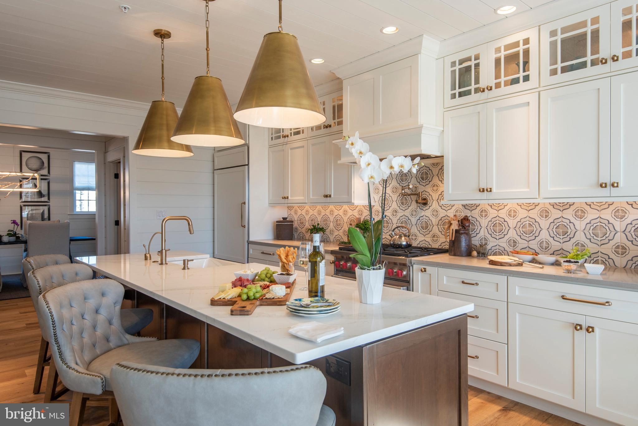 4726 Cross Street Philadelphia, PA 19128 - Photo 7 of 49 Kitchen Island