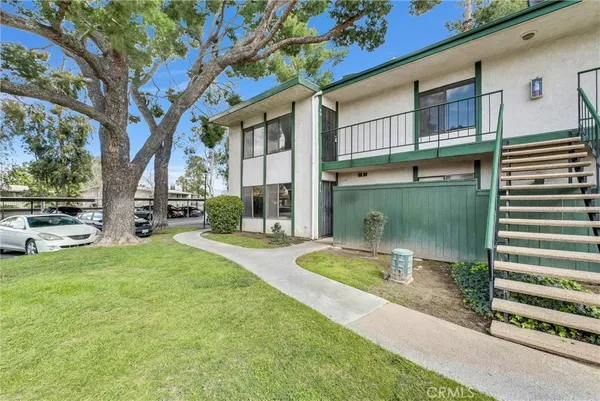 $200,000 | 1735 East Washington Street, Unit B28, Colton, CA 92324