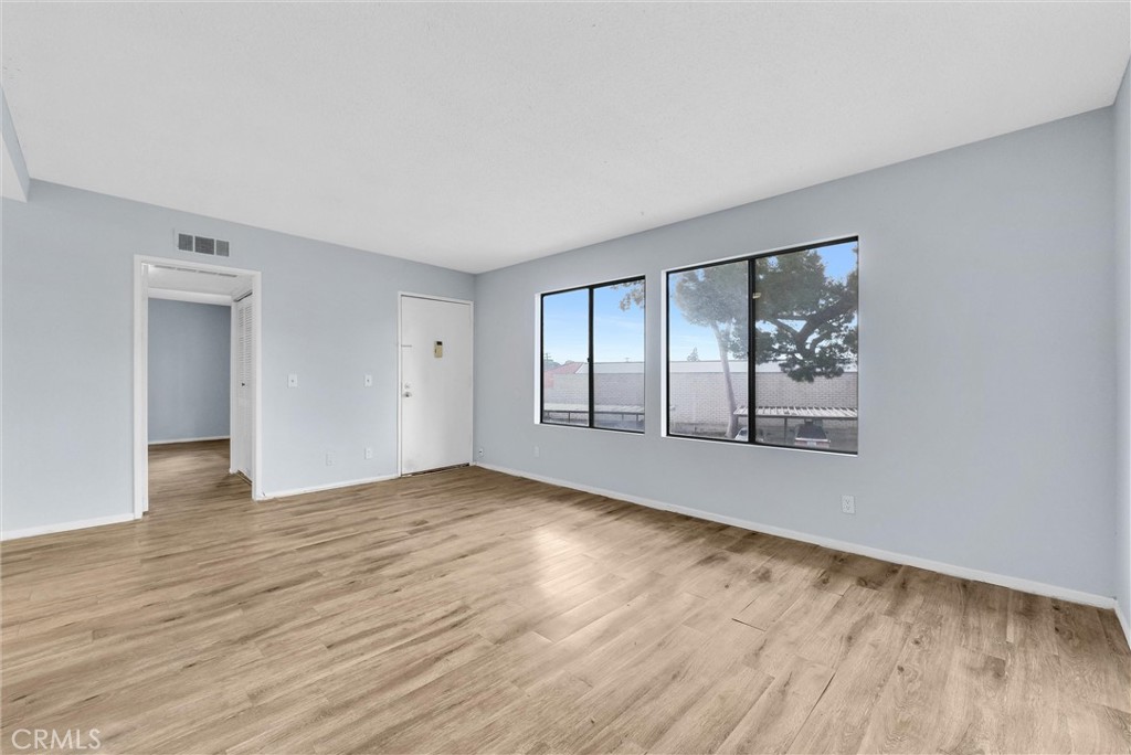 1735 East Washington Street, Unit B28 Colton, CA 92324 - Photo 3 of 9