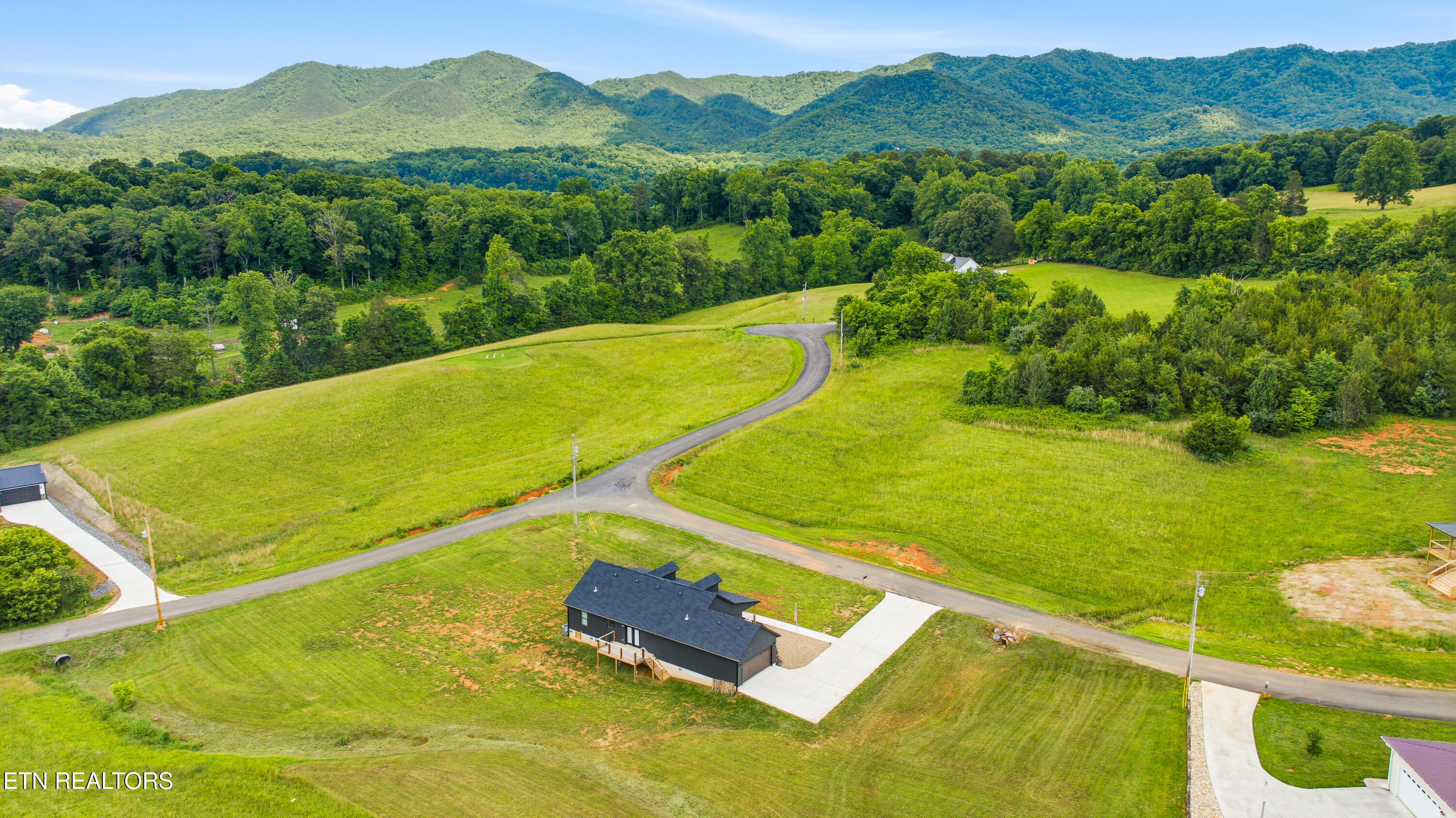 1607 Tranquility Ridge Drive Newport, TN 37821 - Photo 32 of 35 tranquility-32