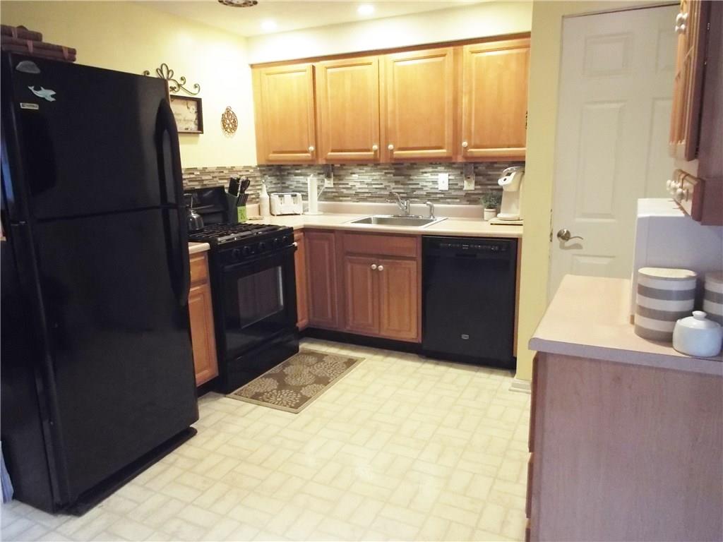 4522 Dawn Road Gibsonia, PA 15044 - Photo 6 of 25