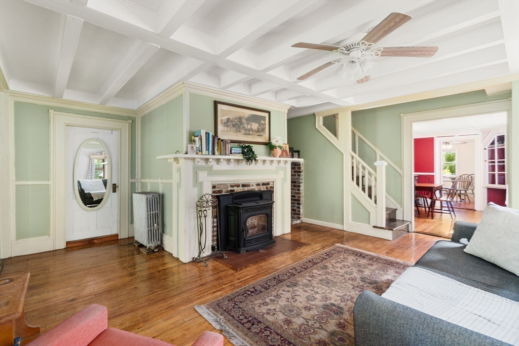 16 Summit Avenue Sturbridge, MA 01518 - Photo 18 of 37