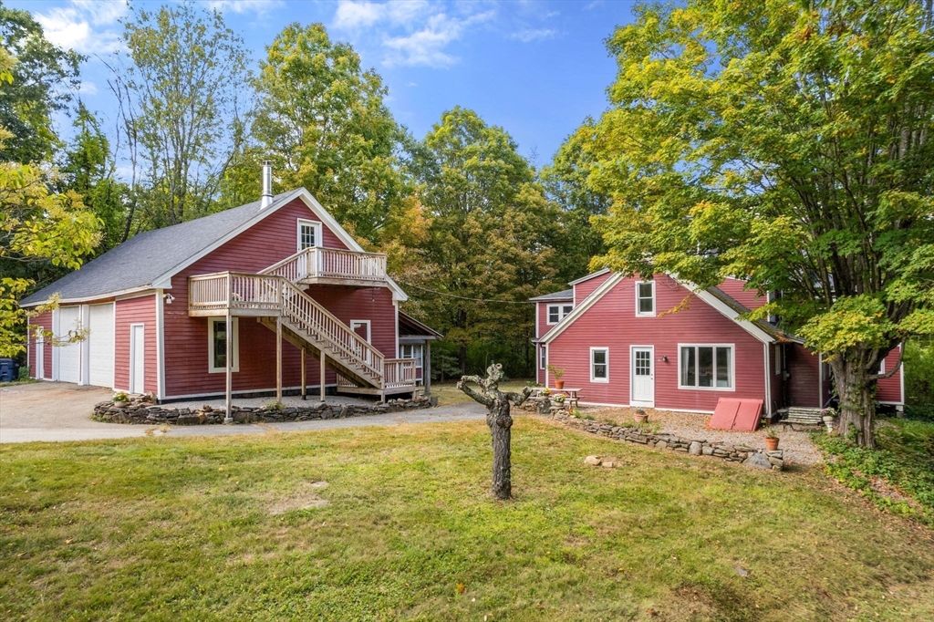 16 Summit Avenue Sturbridge, MA 01518 - Photo 2 of 37