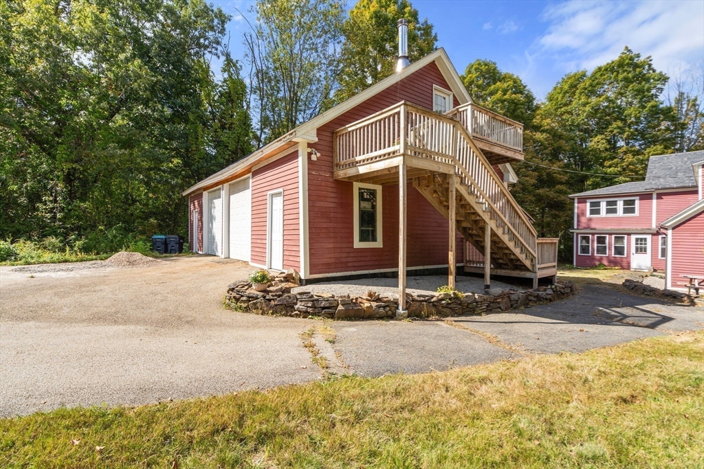 16 Summit Avenue Sturbridge, MA 01518 - Photo 33 of 37