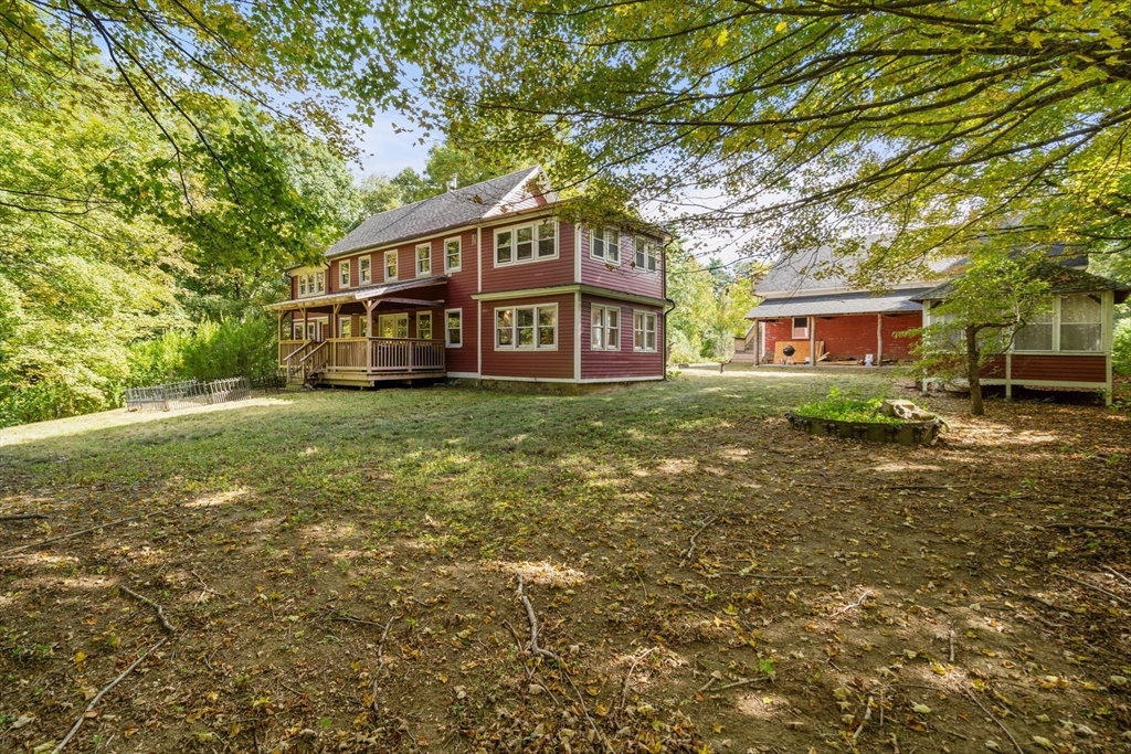 16 Summit Avenue Sturbridge, MA 01518 - Photo 35 of 37