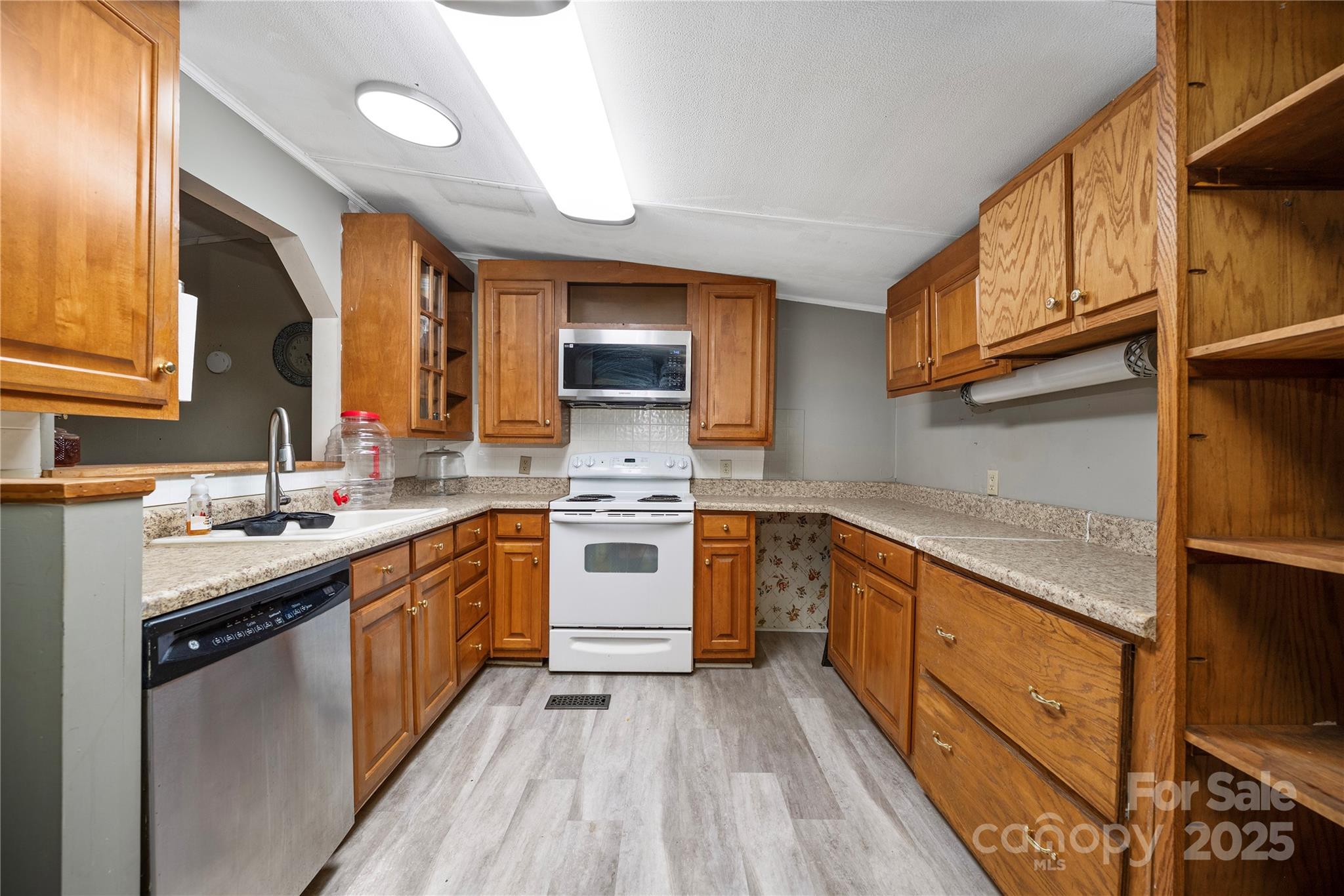 140 Silverlining Road Mooresville, NC 28117 - Photo 11 of 47