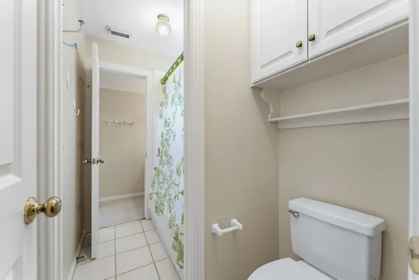 $1,230,000 | 147 North Taylor Point Drive, Spring, TX 77382