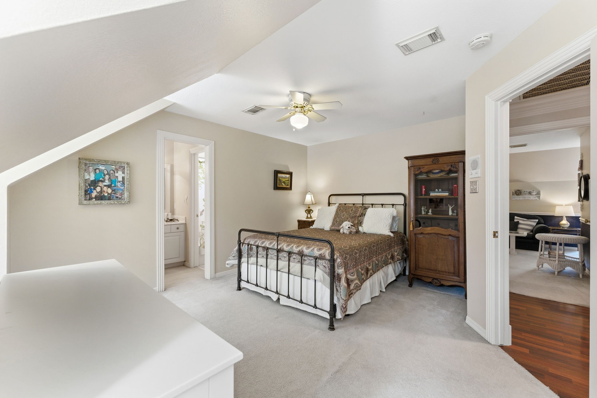 147 North Taylor Point Drive Spring, TX 77382 - Photo 29 of 44 The 2nd bedroom has ample space and connects to the Jack & Jill bathroom.