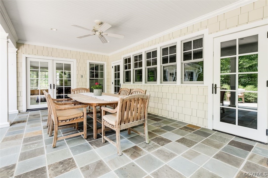 213 Culpepper Road Henrico, VA 23229 - Photo 40 of 46 a dining room with a wooden table and chairs