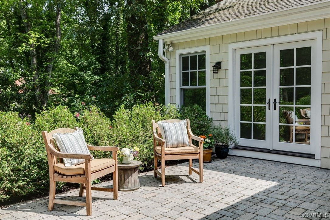 213 Culpepper Road Henrico, VA 23229 - Photo 41 of 46 a view of a outdoor space with a lounge chair
