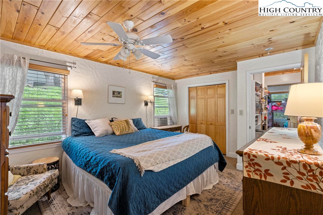 233 Ridgewood Drive Boone, NC 28607 - Photo 20 of 38 Gallery Image 20