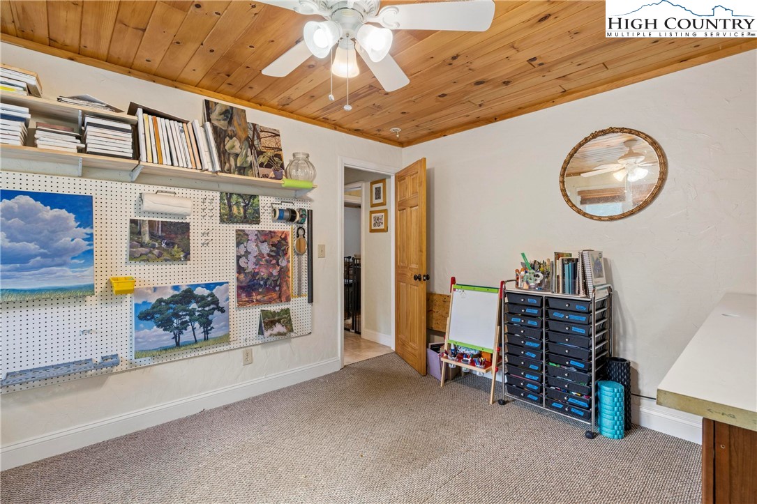 233 Ridgewood Drive Boone, NC 28607 - Photo 23 of 38 Gallery Image 23
