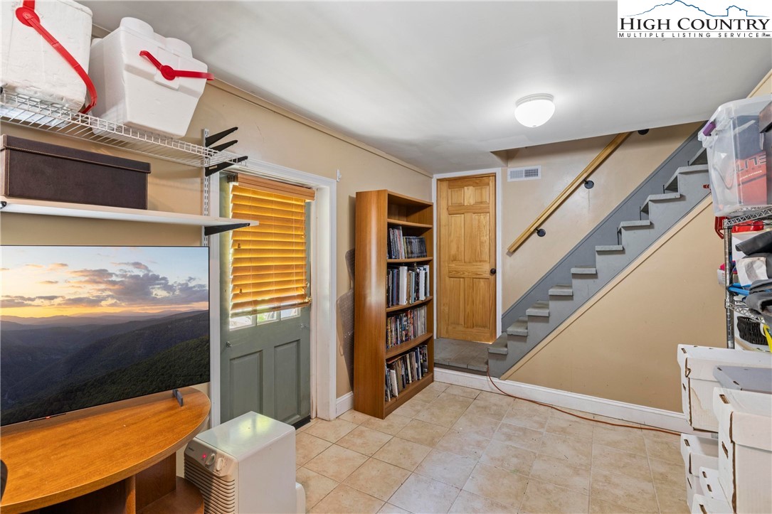 233 Ridgewood Drive Boone, NC 28607 - Photo 29 of 38 Gallery Image 29