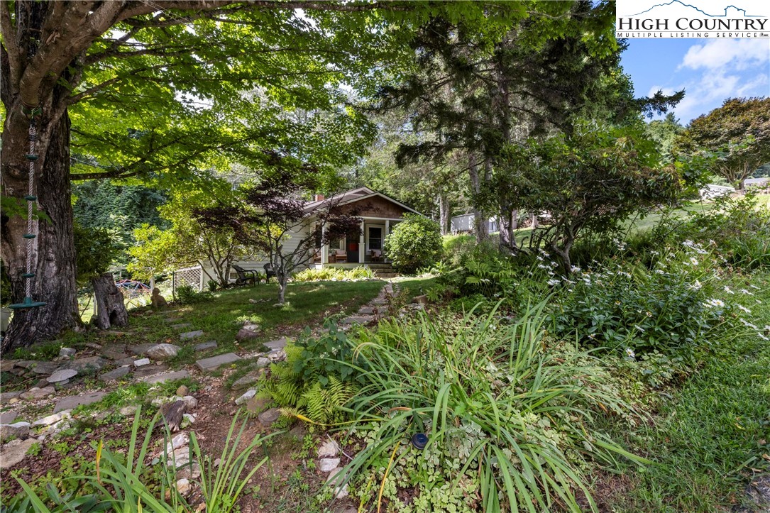233 Ridgewood Drive Boone, NC 28607 - Photo 32 of 38 Gallery Image 32