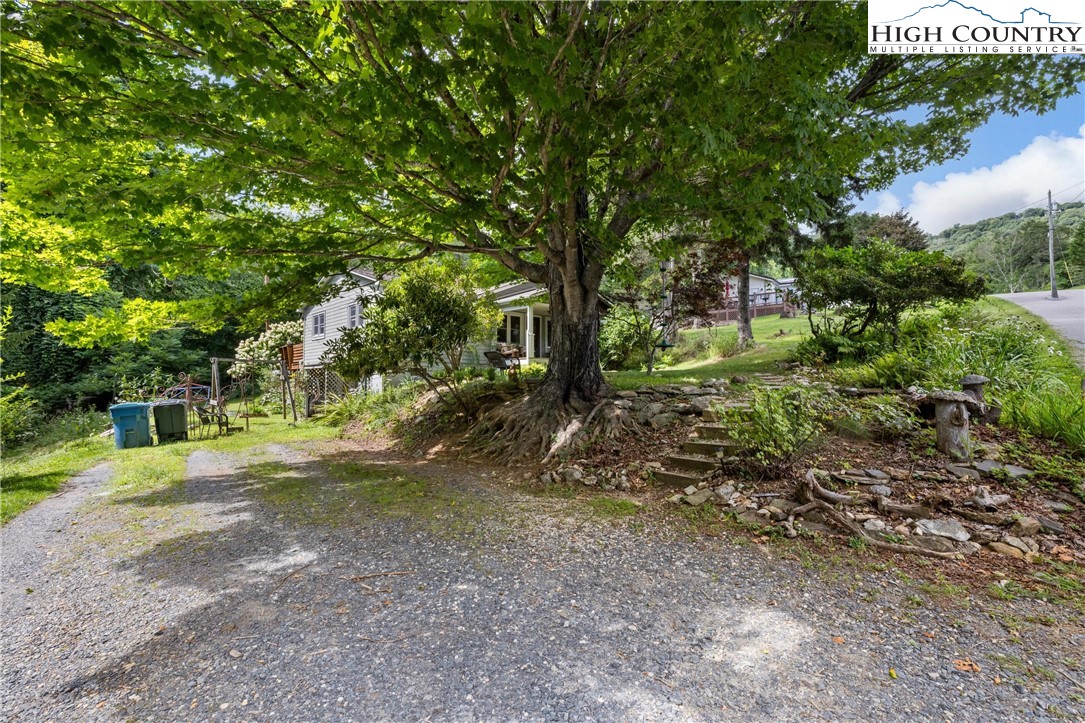 233 Ridgewood Drive Boone, NC 28607 - Photo 33 of 38 Gallery Image 33