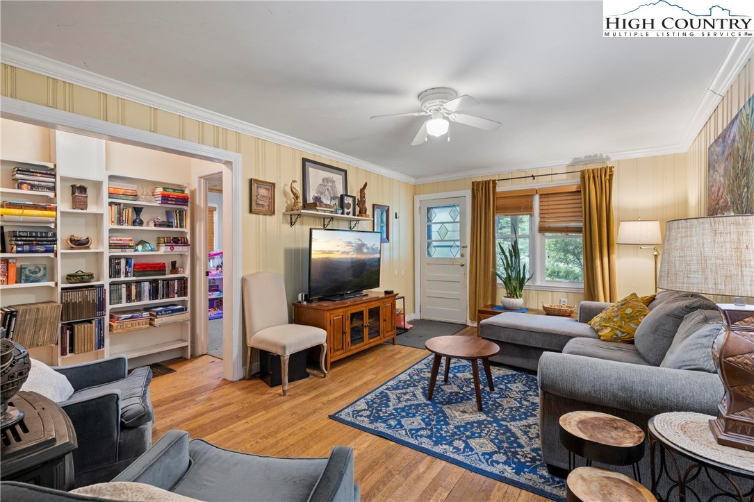 233 Ridgewood Drive Boone, NC 28607 - Photo 6 of 38 Gallery Image 6