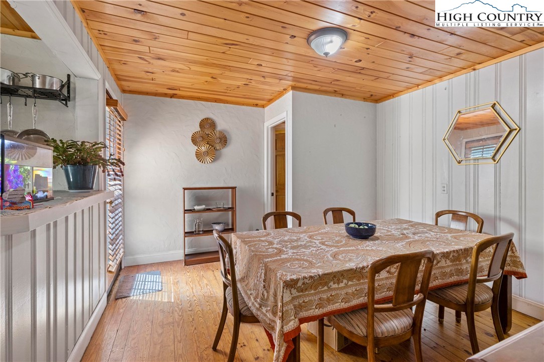 233 Ridgewood Drive Boone, NC 28607 - Photo 7 of 38 Gallery Image 7