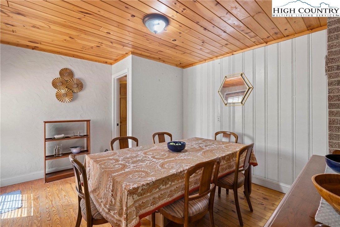 233 Ridgewood Drive Boone, NC 28607 - Photo 8 of 38 Gallery Image 8