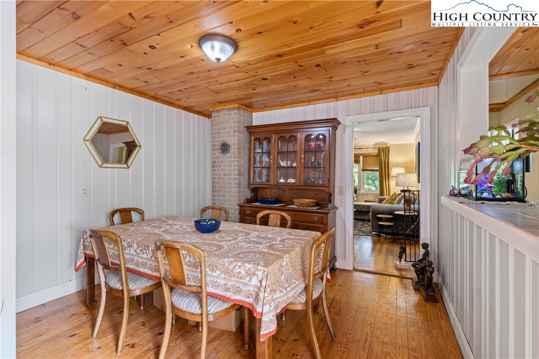 233 Ridgewood Drive Boone, NC 28607 - Photo 9 of 38 Gallery Image 9