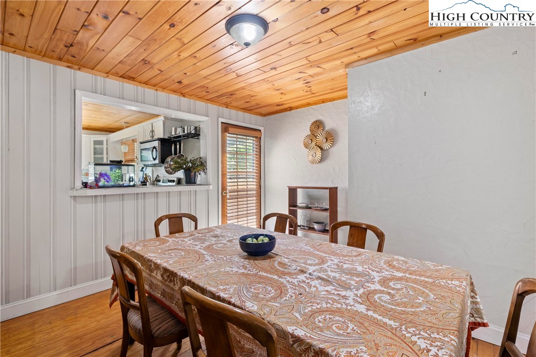 233 Ridgewood Drive Boone, NC 28607 - Photo 10 of 38 Gallery Image 10