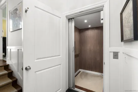 $2,995,000 | 7718 Ivanhoe E Avenue, La Jolla, CA 92037